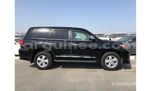 Buy Import Toyota Land Cruiser Black Car in Import - Dubai in Conakry Buy Import Toyota Land Cruiser Black Car in Import - Dubai in Conakry