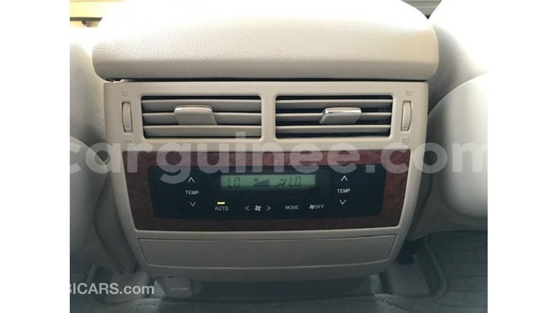 Big with watermark toyota land cruiser conakry import dubai 5029