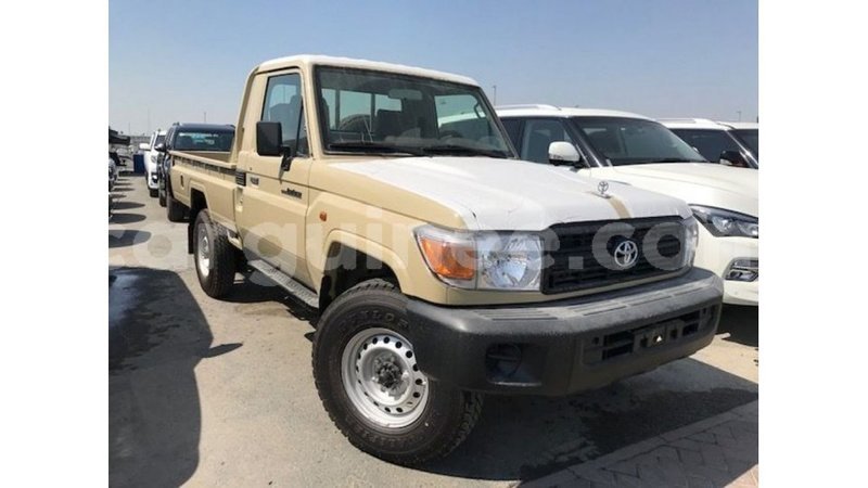 Big with watermark toyota land cruiser conakry import dubai 5030