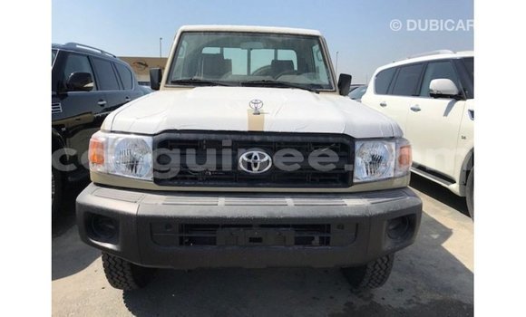 Buy Import Toyota Land Cruiser Beige Car in Import - Dubai in Conakry Buy Import Toyota Land Cruiser Beige Car in Import - Dubai in Conakry