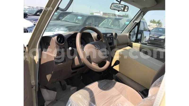 Big with watermark toyota land cruiser conakry import dubai 5030