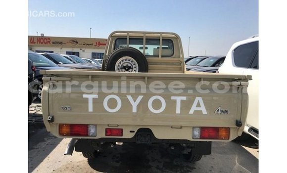 Buy Import Toyota Land Cruiser Beige Car in Import - Dubai in Conakry Buy Import Toyota Land Cruiser Beige Car in Import - Dubai in Conakry