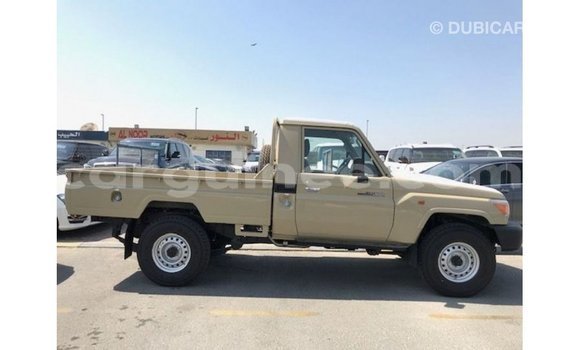Buy Import Toyota Land Cruiser Beige Car in Import - Dubai in Conakry Buy Import Toyota Land Cruiser Beige Car in Import - Dubai in Conakry