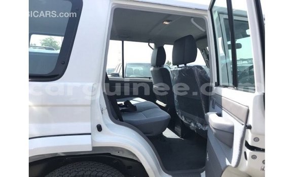 Buy Import Toyota Land Cruiser White Car in Import - Dubai in Conakry Buy Import Toyota Land Cruiser White Car in Import - Dubai in Conakry