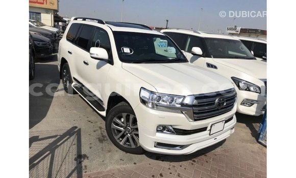 Buy Import Toyota Land Cruiser White Car in Import - Dubai in Conakry Buy Import Toyota Land Cruiser White Car in Import - Dubai in Conakry