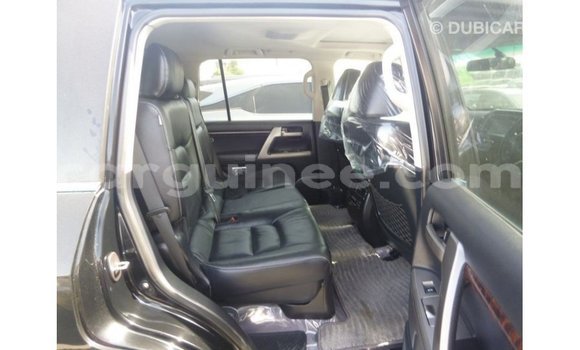 Buy Import Toyota Land Cruiser Black Car in Import - Dubai in Conakry Buy Import Toyota Land Cruiser Black Car in Import - Dubai in Conakry