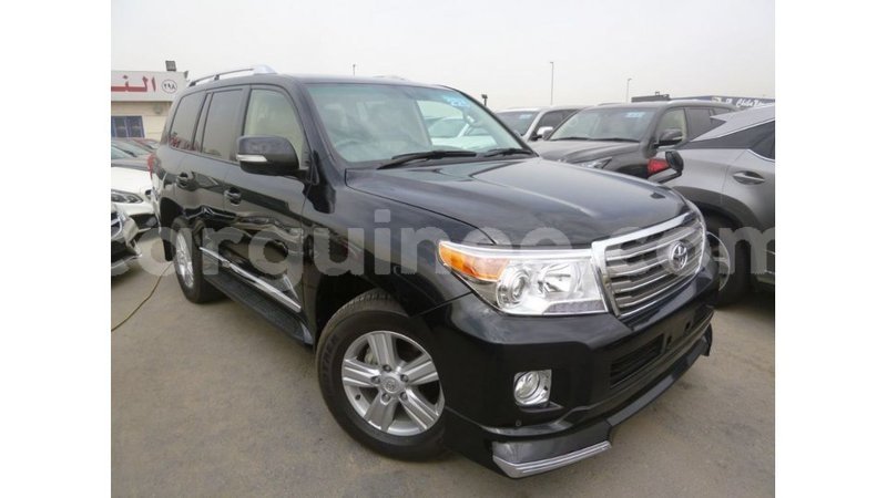 Big with watermark toyota land cruiser conakry import dubai 5043