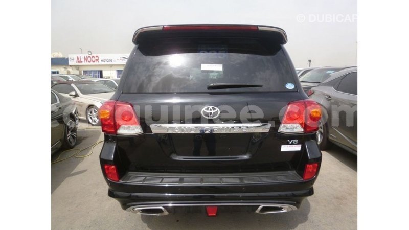 Big with watermark toyota land cruiser conakry import dubai 5043