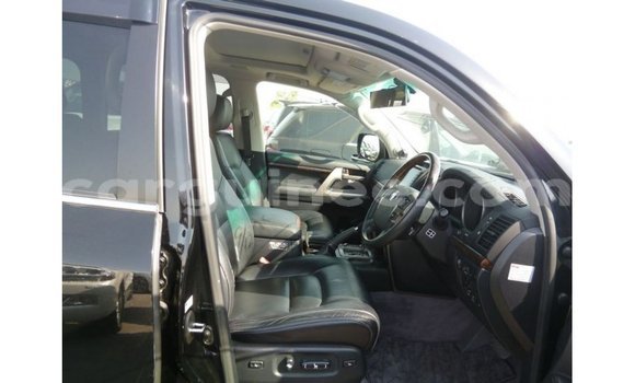 Buy Import Toyota Land Cruiser Black Car in Import - Dubai in Conakry Buy Import Toyota Land Cruiser Black Car in Import - Dubai in Conakry