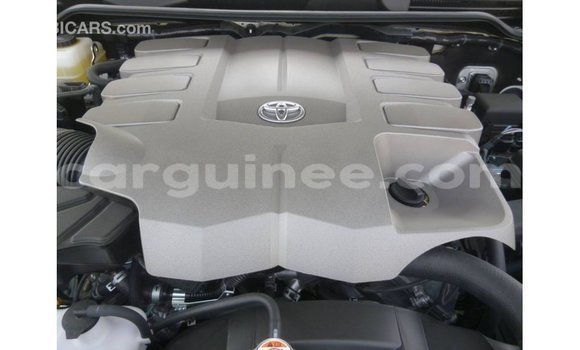 Buy Import Toyota Land Cruiser White Car in Import - Dubai in Conakry Buy Import Toyota Land Cruiser White Car in Import - Dubai in Conakry