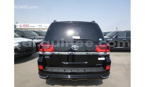 Buy Import Toyota Land Cruiser Black Car in Import - Dubai in Conakry Buy Import Toyota Land Cruiser Black Car in Import - Dubai in Conakry