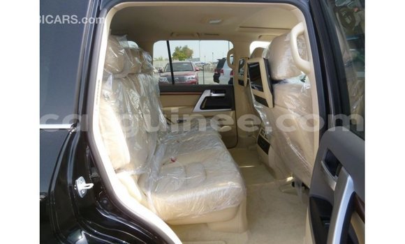 Buy Import Toyota Land Cruiser Black Car in Import - Dubai in Conakry Buy Import Toyota Land Cruiser Black Car in Import - Dubai in Conakry