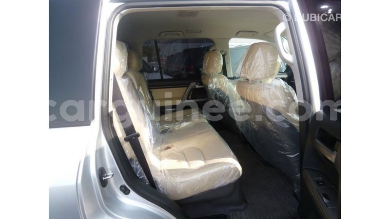 Big with watermark toyota land cruiser conakry import dubai 5055