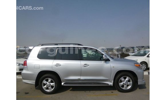 Buy Import Toyota Land Cruiser Other Car in Import - Dubai in Conakry Buy Import Toyota Land Cruiser Other Car in Import - Dubai in Conakry