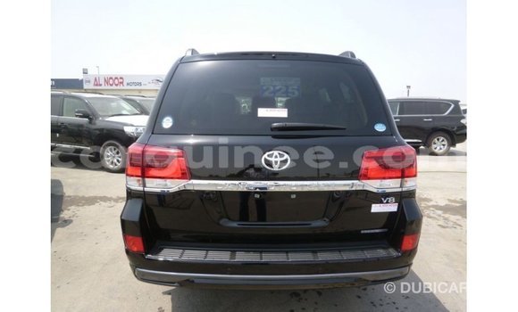 Buy Import Toyota Land Cruiser Black Car in Import - Dubai in Conakry Buy Import Toyota Land Cruiser Black Car in Import - Dubai in Conakry