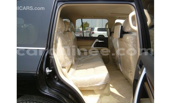 Buy Import Toyota Land Cruiser Black Car in Import - Dubai in Conakry Buy Import Toyota Land Cruiser Black Car in Import - Dubai in Conakry