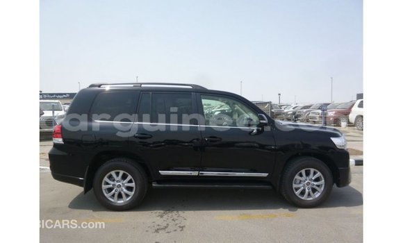 Buy Import Toyota Land Cruiser Black Car in Import - Dubai in Conakry Buy Import Toyota Land Cruiser Black Car in Import - Dubai in Conakry