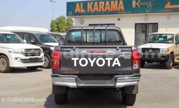 Acheter Import Voiture Toyota Hilux Autre à Import - Dubai, Conakry Acheter Import Voiture Toyota Hilux Autre à Import - Dubai, Conakry