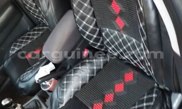 Acheter Import Voiture Toyota Corolla Noir à Kaloum, Conakry Acheter Import Voiture Toyota Corolla Noir à Kaloum, Conakry