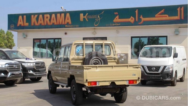 Big with watermark toyota land cruiser conakry import dubai 5072