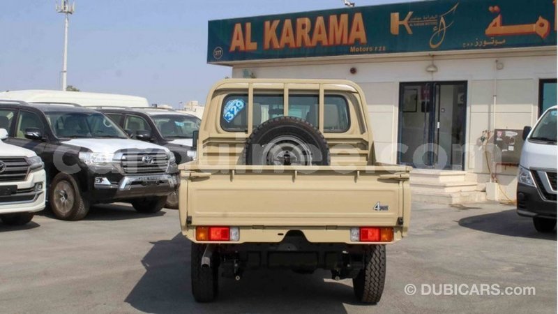 Big with watermark toyota land cruiser conakry import dubai 5072