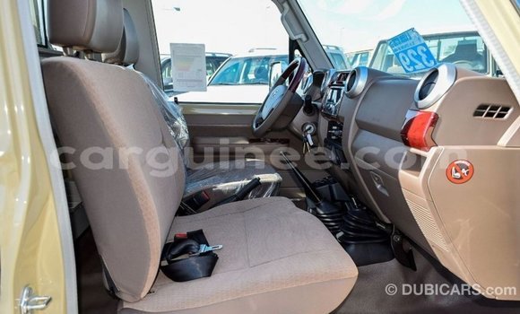 Buy Import Toyota Land Cruiser Beige Car in Import - Dubai in Conakry Buy Import Toyota Land Cruiser Beige Car in Import - Dubai in Conakry