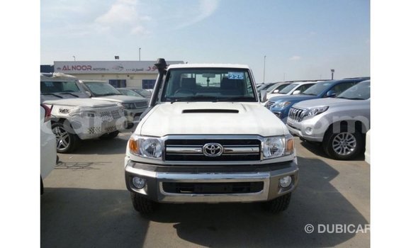 Buy Import Toyota Land Cruiser White Car in Import - Dubai in Conakry Buy Import Toyota Land Cruiser White Car in Import - Dubai in Conakry