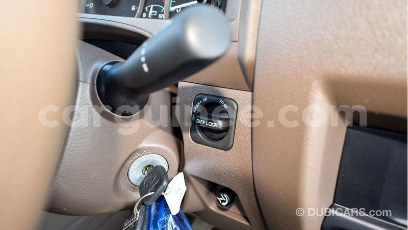 Big with watermark toyota land cruiser conakry import dubai 5078