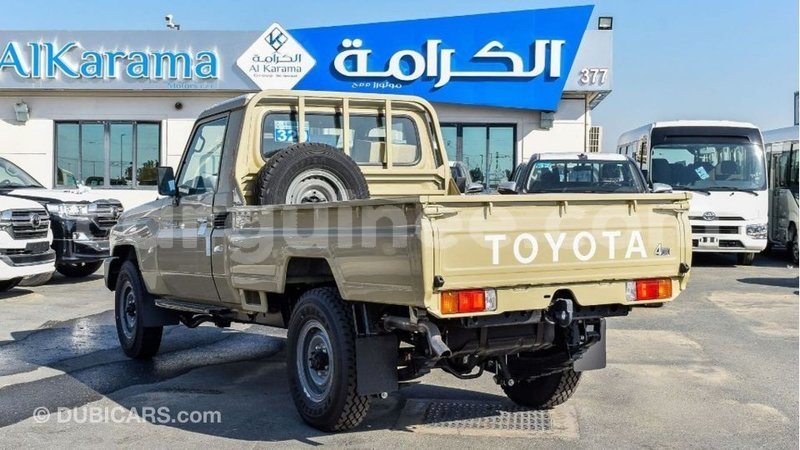 Big with watermark toyota land cruiser conakry import dubai 5078