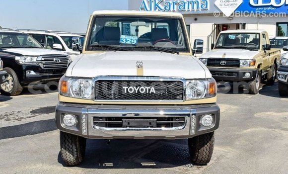 Acheter Import Voiture Toyota Land Cruiser Beige à Import - Dubai, Conakry Acheter Import Voiture Toyota Land Cruiser Beige à Import - Dubai, Conakry