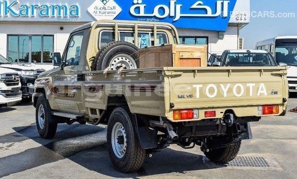 Acheter Import Voiture Toyota Land Cruiser Beige à Import - Dubai, Conakry Acheter Import Voiture Toyota Land Cruiser Beige à Import - Dubai, Conakry