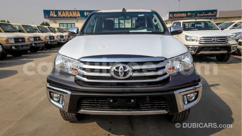 Big with watermark toyota hilux conakry import dubai 5083