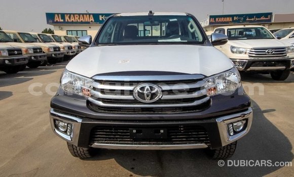 Acheter Import Voiture Toyota Hilux Autre à Import - Dubai, Conakry Acheter Import Voiture Toyota Hilux Autre à Import - Dubai, Conakry