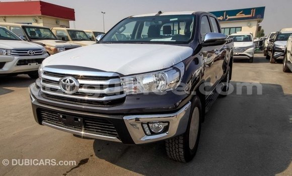 Acheter Import Voiture Toyota Hilux Autre à Import - Dubai, Conakry Acheter Import Voiture Toyota Hilux Autre à Import - Dubai, Conakry