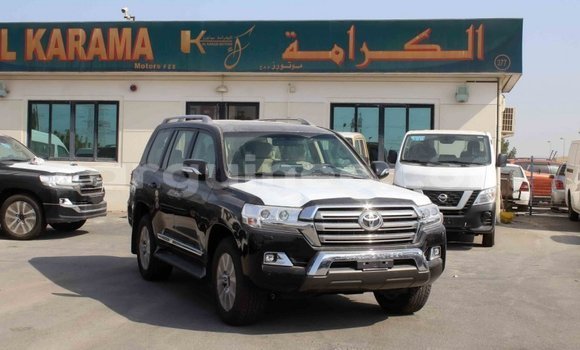 Buy Import Toyota Land Cruiser Black Car in Import - Dubai in Conakry Buy Import Toyota Land Cruiser Black Car in Import - Dubai in Conakry