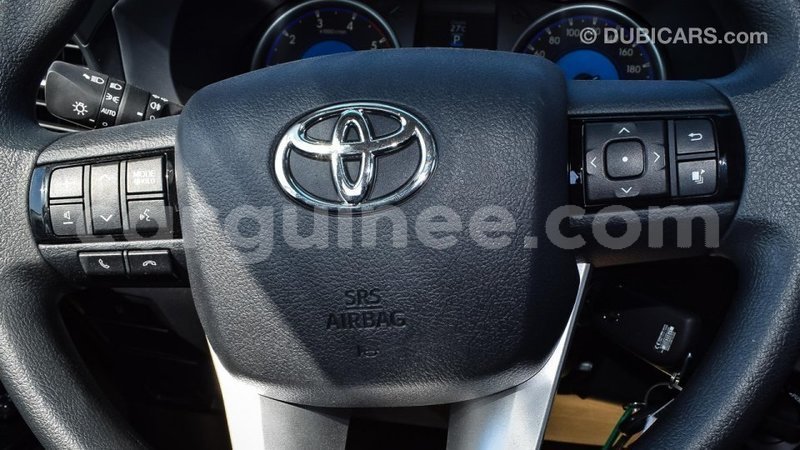 Big with watermark toyota hilux conakry import dubai 5091