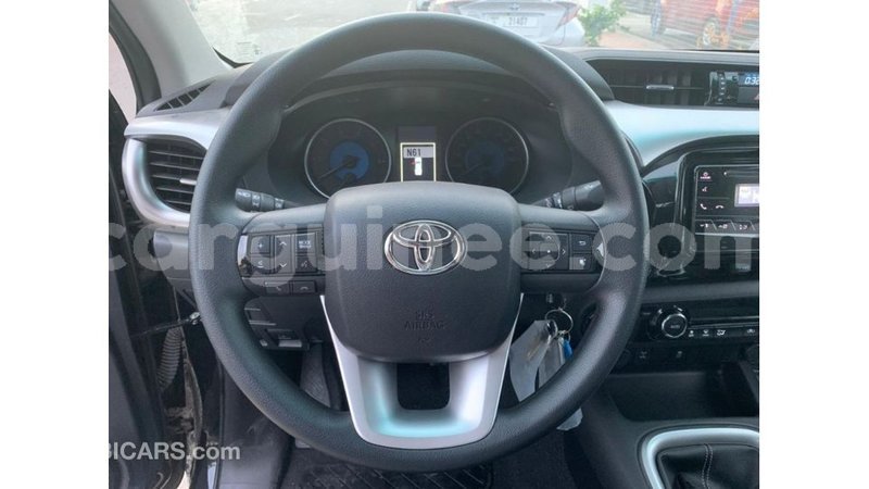 Big with watermark toyota hilux conakry import dubai 5095