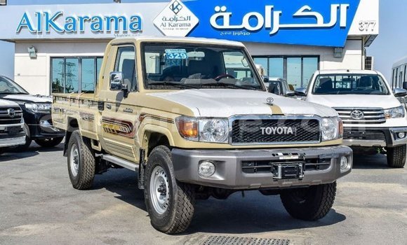 Acheter Import Voiture Toyota Land Cruiser Beige à Import - Dubai, Conakry Acheter Import Voiture Toyota Land Cruiser Beige à Import - Dubai, Conakry