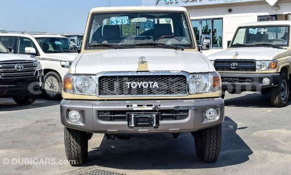 Acheter Import Voiture Toyota Land Cruiser Beige à Import - Dubai, Conakry Acheter Import Voiture Toyota Land Cruiser Beige à Import - Dubai, Conakry