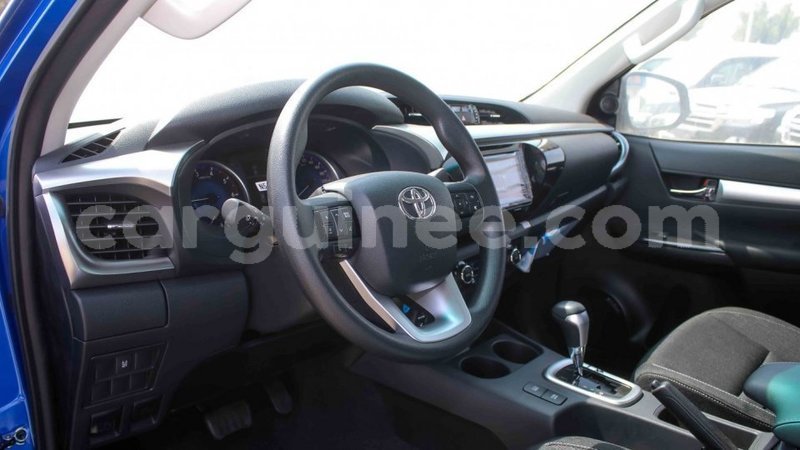 Big with watermark toyota hilux conakry import dubai 5104
