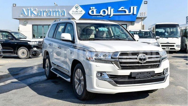 Big with watermark toyota land cruiser conakry import dubai 5105