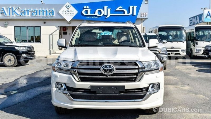 Big with watermark toyota land cruiser conakry import dubai 5105