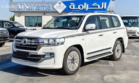 Buy Import Toyota Land Cruiser White Car in Import - Dubai in Conakry Buy Import Toyota Land Cruiser White Car in Import - Dubai in Conakry