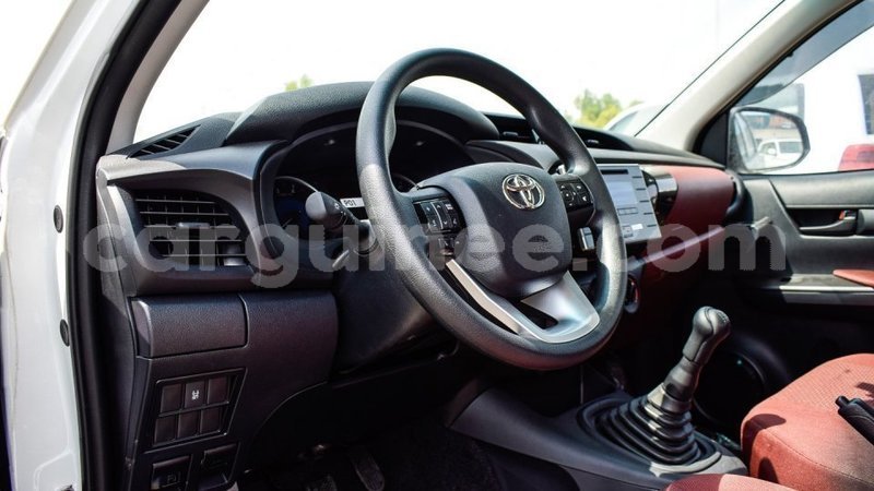 Big with watermark toyota hilux conakry import dubai 5106