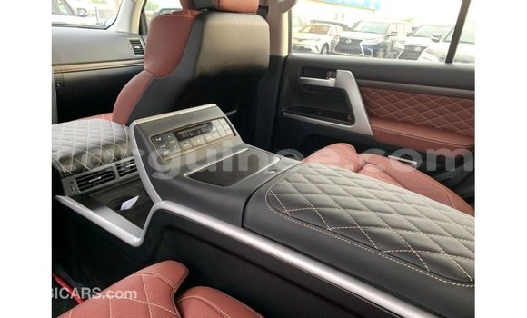 Buy Import Toyota Land Cruiser Black Car in Import - Dubai in Conakry Buy Import Toyota Land Cruiser Black Car in Import - Dubai in Conakry