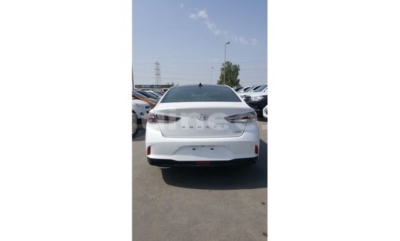 Buy Import Hyundai Sonata White Car in Import - Dubai in Conakry Buy Import Hyundai Sonata White Car in Import - Dubai in Conakry