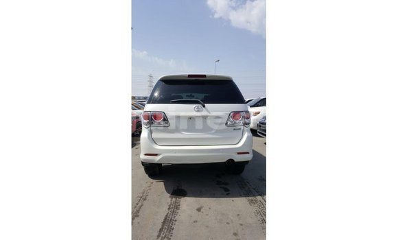 Buy Import Toyota Fortuner White Car in Import - Dubai in Conakry Buy Import Toyota Fortuner White Car in Import - Dubai in Conakry