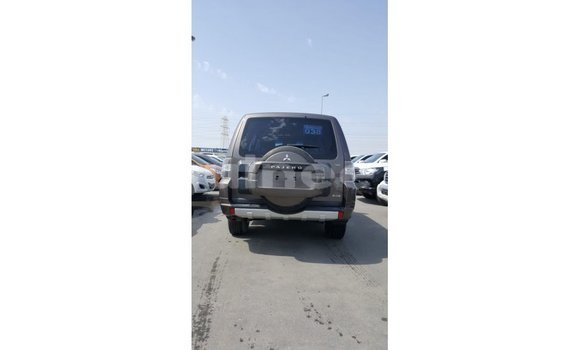 Buy Import Mitsubishi Pajero Brown Car in Import - Dubai in Conakry Buy Import Mitsubishi Pajero Brown Car in Import - Dubai in Conakry