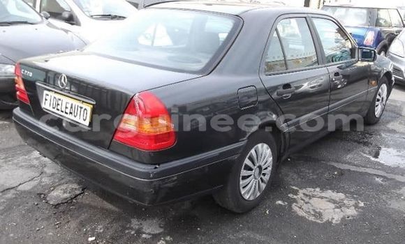 Acheter Occasion Voiture Mercedes-Benz C–Class Noir à Conakry, Conakry Acheter Occasion Voiture Mercedes-Benz C–Class Noir à Conakry, Conakry
