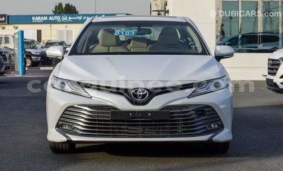 Buy Import Toyota Camry White Car in Import - Dubai in Conakry Buy Import Toyota Camry White Car in Import - Dubai in Conakry